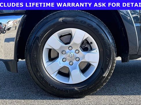 Used 2025 RAM 1500 Big Horn AWD/4WD image 8