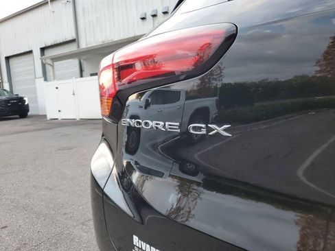 Used 2023 Buick Encore GX Select w/ Sport Touring Package image 7