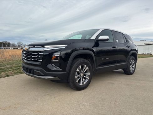 New 2026 Chevrolet Equinox LT FWD image 1