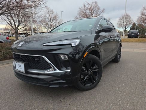 Used 2024 Buick Encore GX Sport Touring w/ Comfort Package image 2