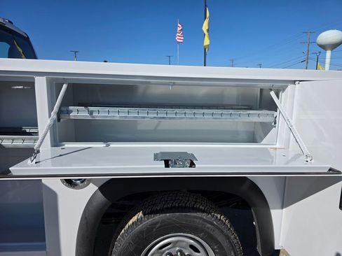 New 2026 Ford F350 XL w/ XL Chrome Package image 15