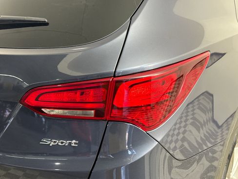 Used 2018 Hyundai Santa Fe Sport image 33