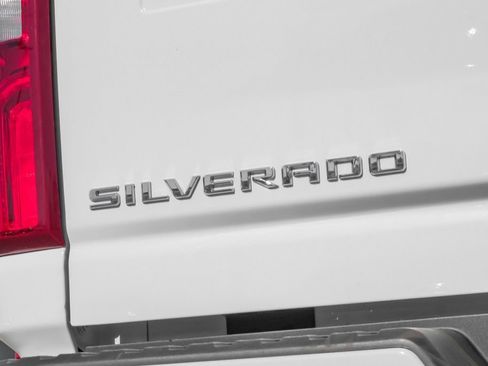 Used 2024 Chevrolet Silverado 3500 High Country w/ High Country Premium Package image 45