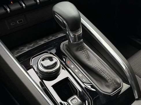 New 2026 GMC Canyon Elevation image 22