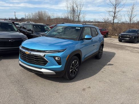New 2026 Chevrolet TrailBlazer LT w/ Convenience Package image 2