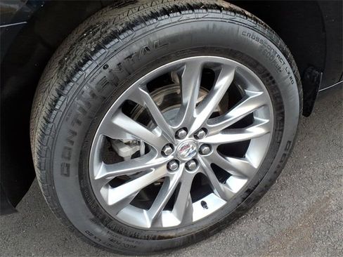 Used 2023 Buick Enclave Avenir w/ Avenir Technology Package image 7