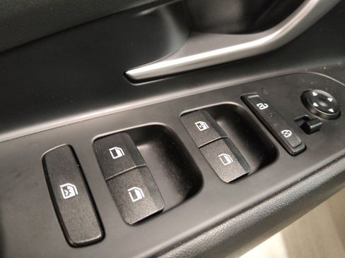 Used 2024 Hyundai Elantra SEL FWD image 27