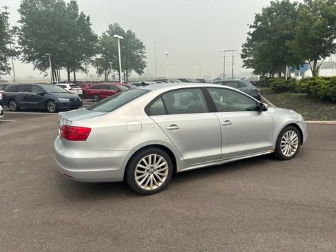 Used 2014 Volkswagen Jetta SEL FWD image 7