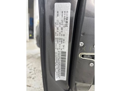 Used 2019 Jeep Cherokee Limited AWD/4WD image 27
