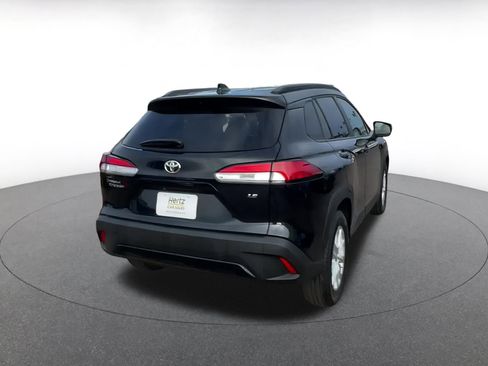 Used 2025 Toyota Corolla Cross LE image 14