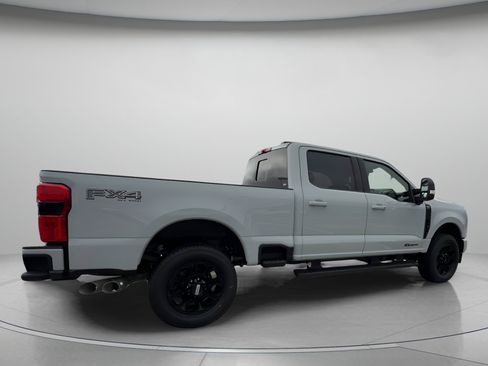 New 2026 Ford F350 Lariat w/ Black Appearance Package image 31