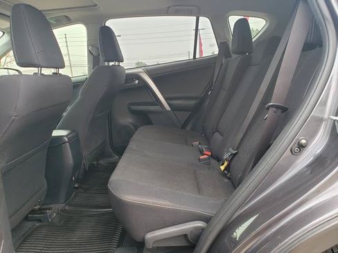 Used 2018 Toyota RAV4 XLE w/ Plus Extra Value Package AWD/4WD image 12