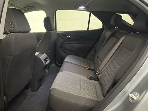Used 2023 Chevrolet Equinox LT FWD image 16