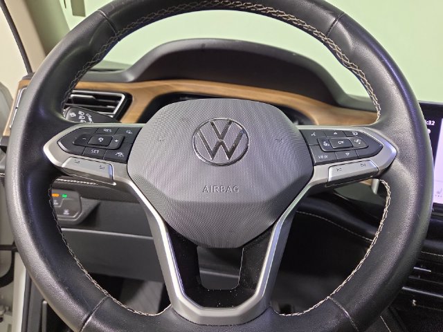 Used 2024 Volkswagen Atlas SE AWD/4WD image 24