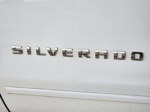 Used 2018 Chevrolet Silverado 1500 LT w/ All Star Edition image 18