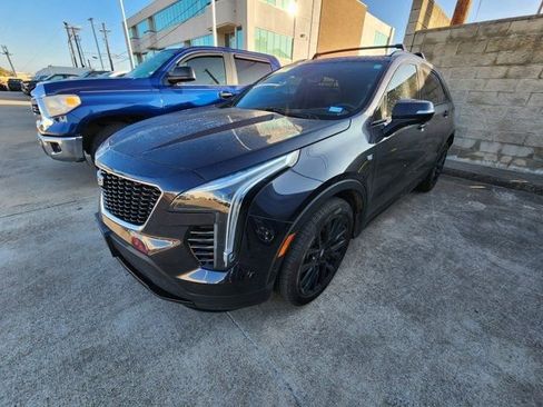 Used 2022 Cadillac XT4 Sport image 3
