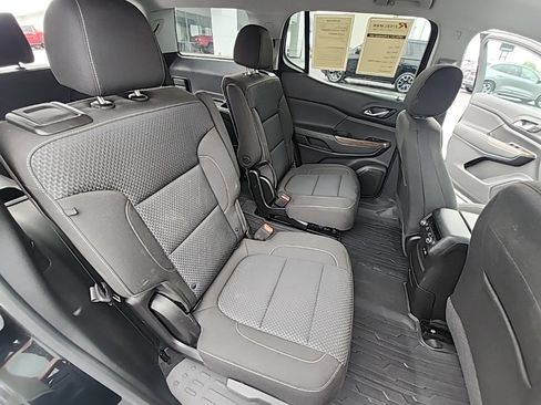 Certified 2023 GMC Acadia SLE w/ LPO, Floor Liner Package image 20