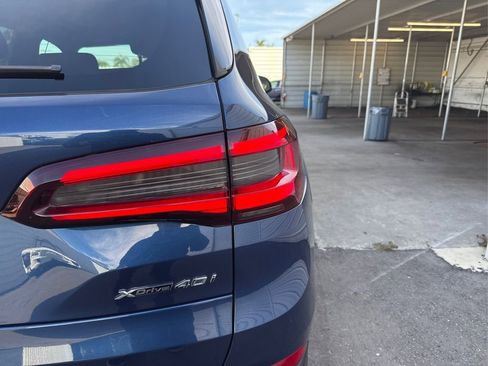 Used 2022 BMW X5 xDrive40i w/ Premium Package image 17
