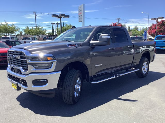 Used 2025 RAM 2500 Big Horn AWD/4WD image 5