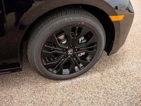 Used 2023 Honda Odyssey Sport image 9