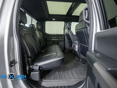 Used 2019 Ford F150 Platinum w/ Equipment Group 701A Luxury AWD/4WD image 40