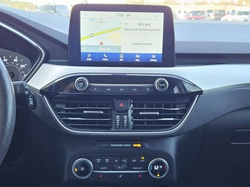 Used 2020 Ford Escape SEL image 22