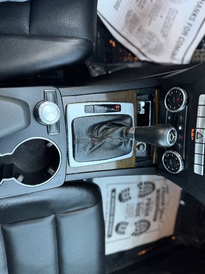 Used 2012 Mercedes-Benz C 300 4MATIC Sedan image 16