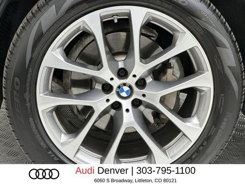 Used 2023 BMW X5 xDrive40i w/ Parking Assistance Package AWD/4WD image 10