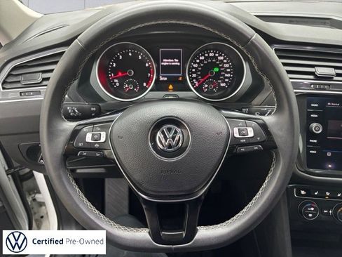 Certified 2021 Volkswagen Tiguan SE w/ Panoramic Sunroof Package image 14