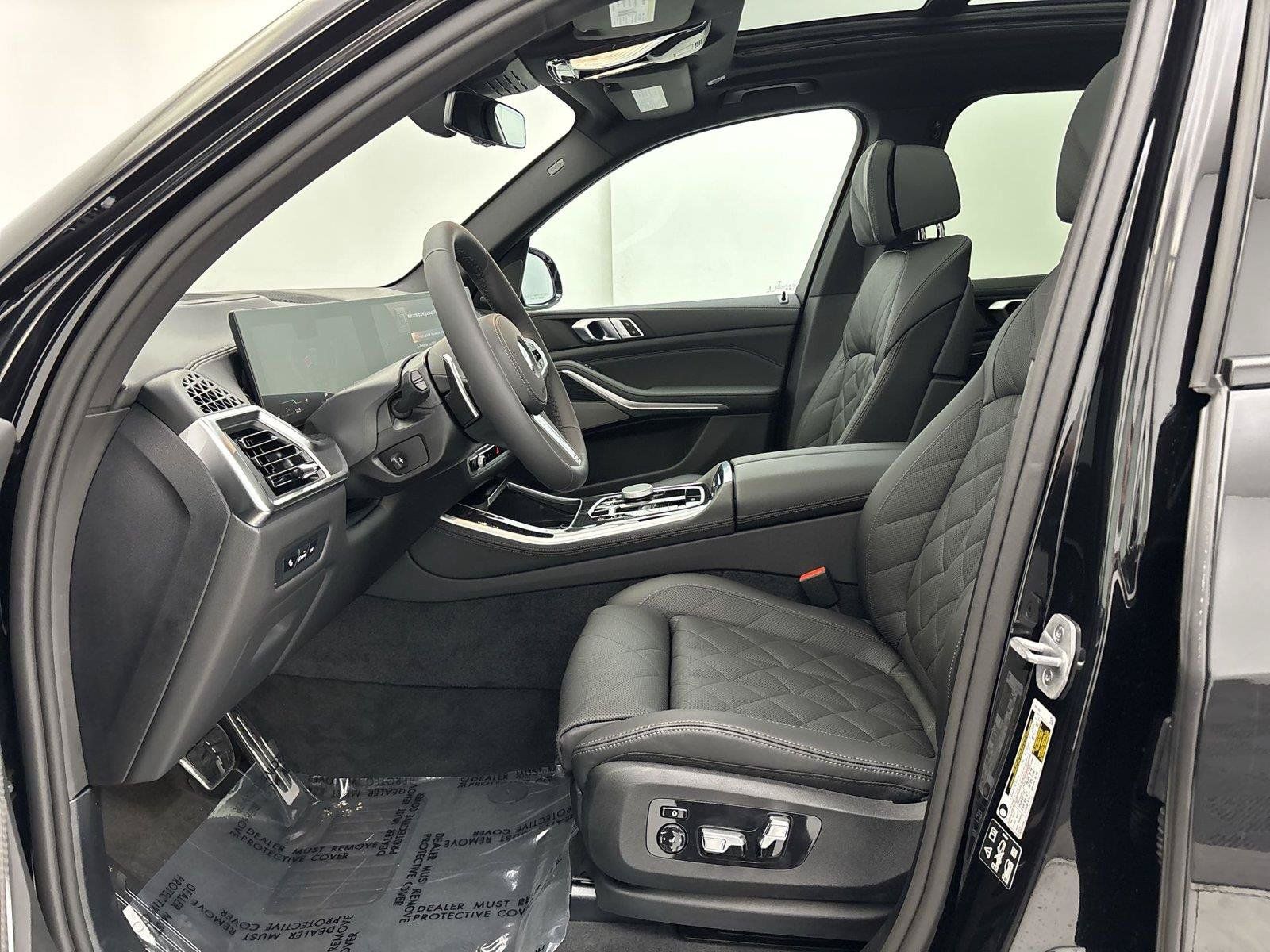 New 2026 BMW X5 xDrive40i w/ M Sport Package AWD/4WD image 25