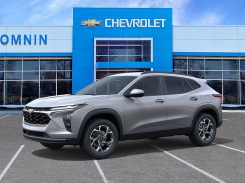 New 2026 Chevrolet Trax LT w/ LT Convenience Package FWD image 3