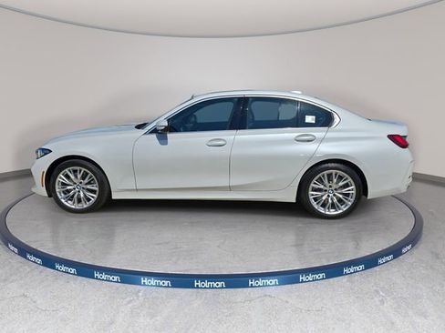 Used 2024 BMW 330i xDrive Sedan w/ Premium Package AWD/4WD image 9