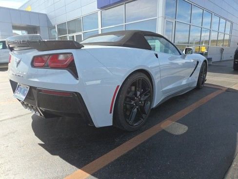 Used 2019 Chevrolet Corvette Stingray Convertible RWD image 3