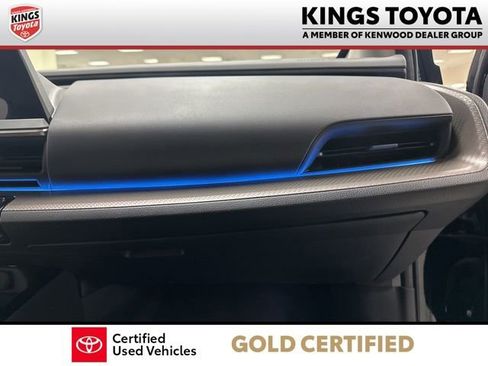 Certified 2025 Toyota Prius XLE FWD image 25