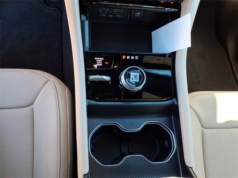 New 2025 Jeep Grand Cherokee L Limited w/ Luxury Tech Group II image 49