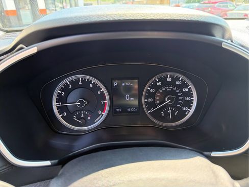 Used 2020 Hyundai Santa Fe SE AWD/4WD image 17