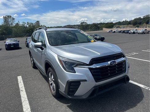 Used 2025 Subaru Ascent Premium AWD/4WD image 3