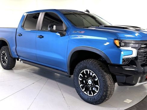 Used 2022 Chevrolet Silverado 1500 ZR2 w/ Technology Package image 1