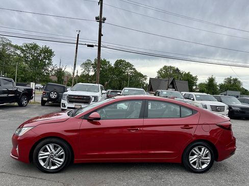 Used 2019 Hyundai Elantra Value Edition FWD image 4