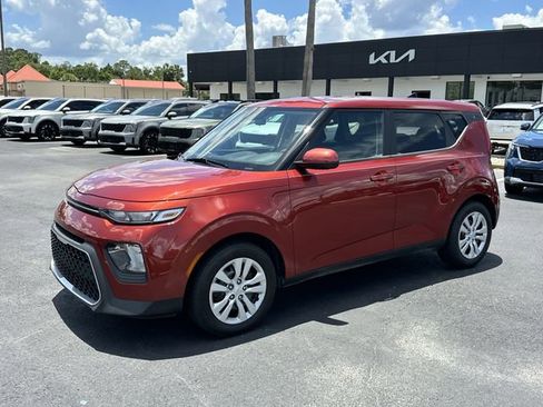 Used 2022 Kia Soul LX FWD image 14