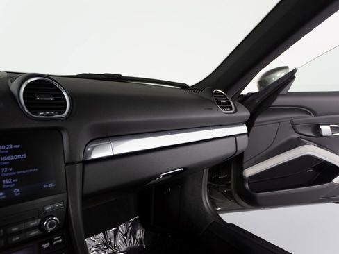 Certified 2025 Porsche 718 Cayman image 32