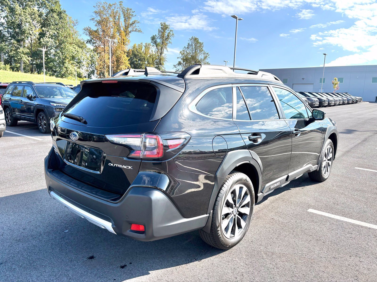 Certified 2024 Subaru Outback Limited AWD/4WD image 7