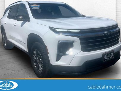 Used 2024 Chevrolet Traverse LT