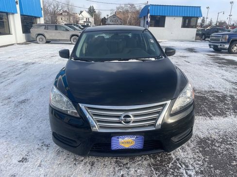 Used 2014 Nissan Sentra SV image 2
