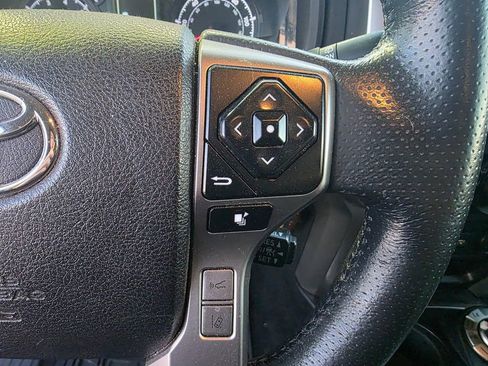 Used 2021 Toyota 4Runner SR5 image 12