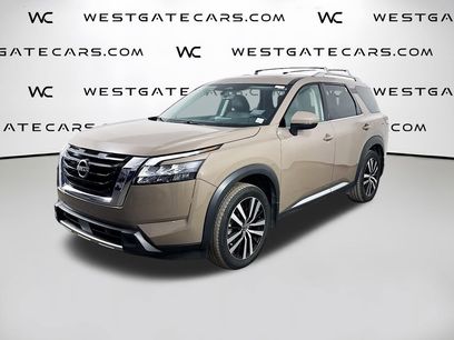 Used 2023 Nissan Pathfinder Platinum