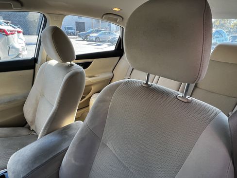 Used 2014 Nissan Altima 2.5 S w/ Display Audio Package image 16