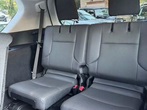 Used 2019 Lexus GX 460 image 8