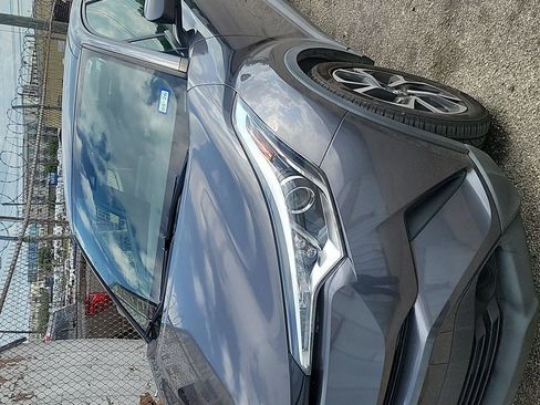 Used 2019 Toyota C-HR XLE image 9
