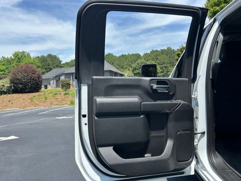 Used 2022 Chevrolet Silverado 2500 LT AWD/4WD image 47